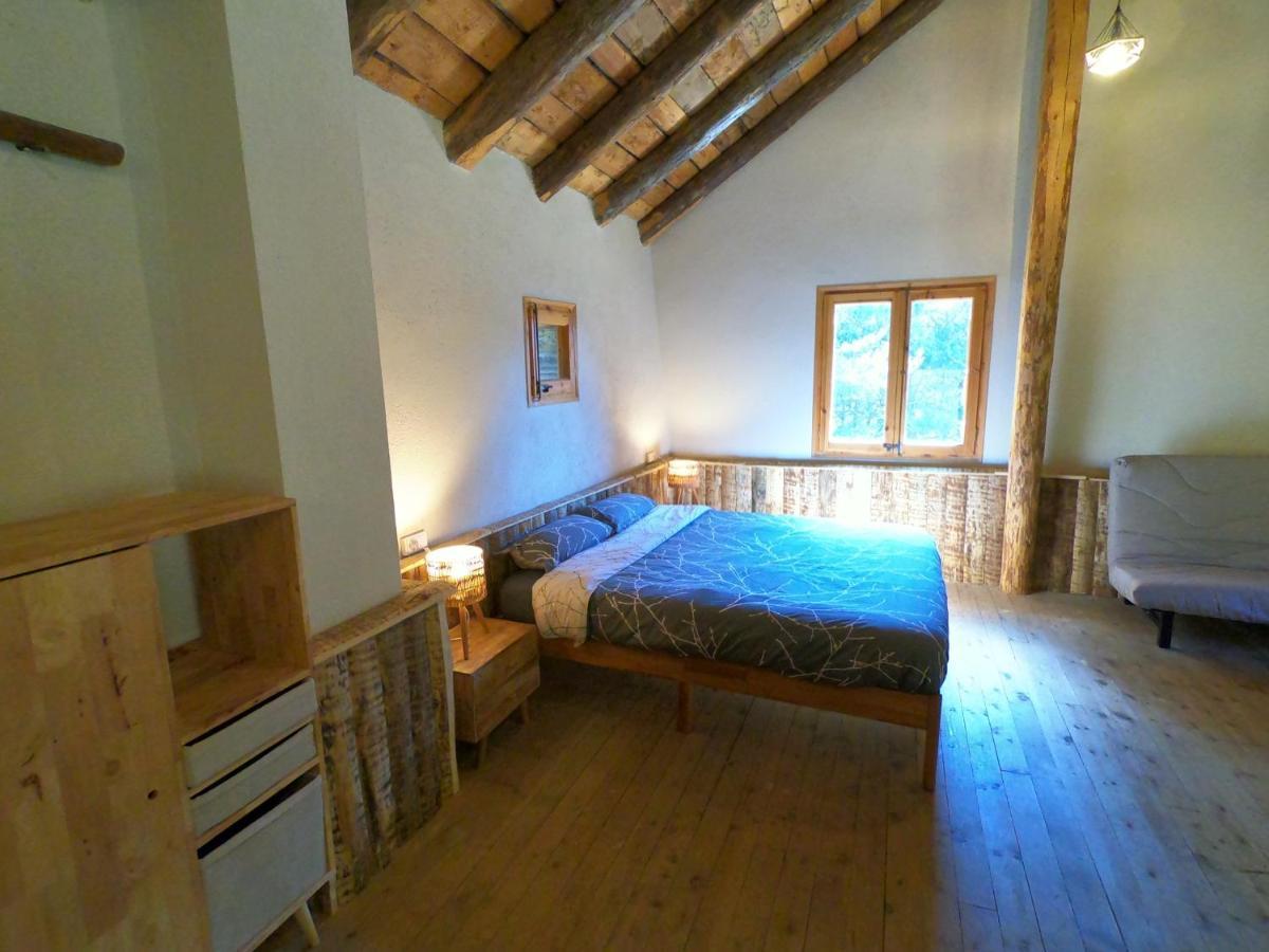 Bordes Pirineu, Pintor Areu Екстер'єр фото