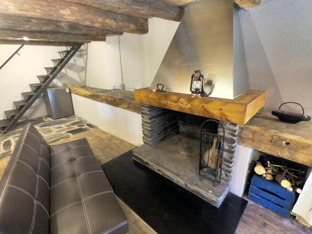 Bordes Pirineu, Pintor Areu Екстер'єр фото