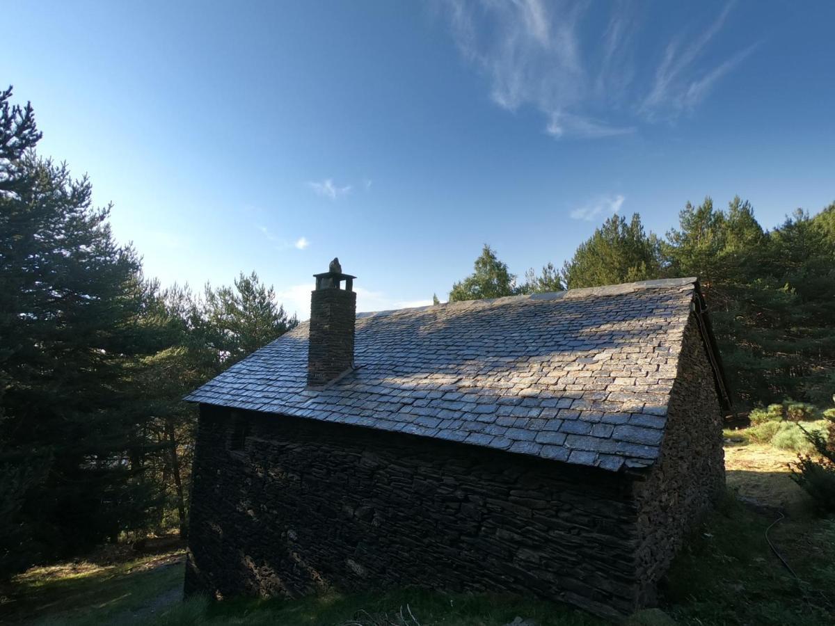 Bordes Pirineu, Pintor Areu Екстер'єр фото