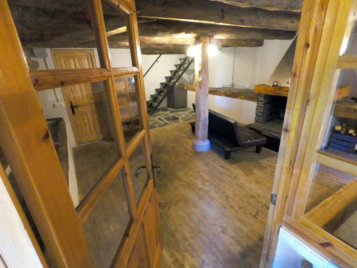 Bordes Pirineu, Pintor Areu Екстер'єр фото
