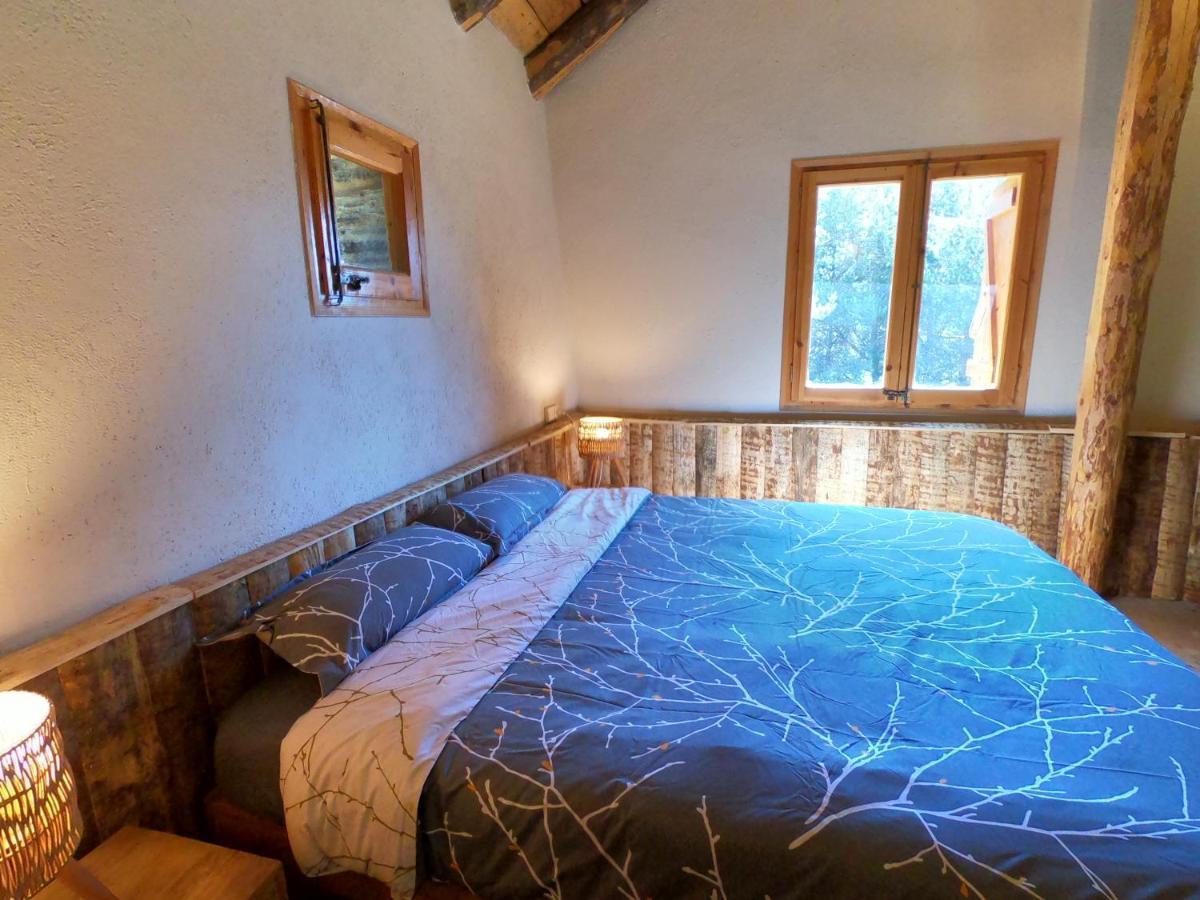 Bordes Pirineu, Pintor Areu Екстер'єр фото