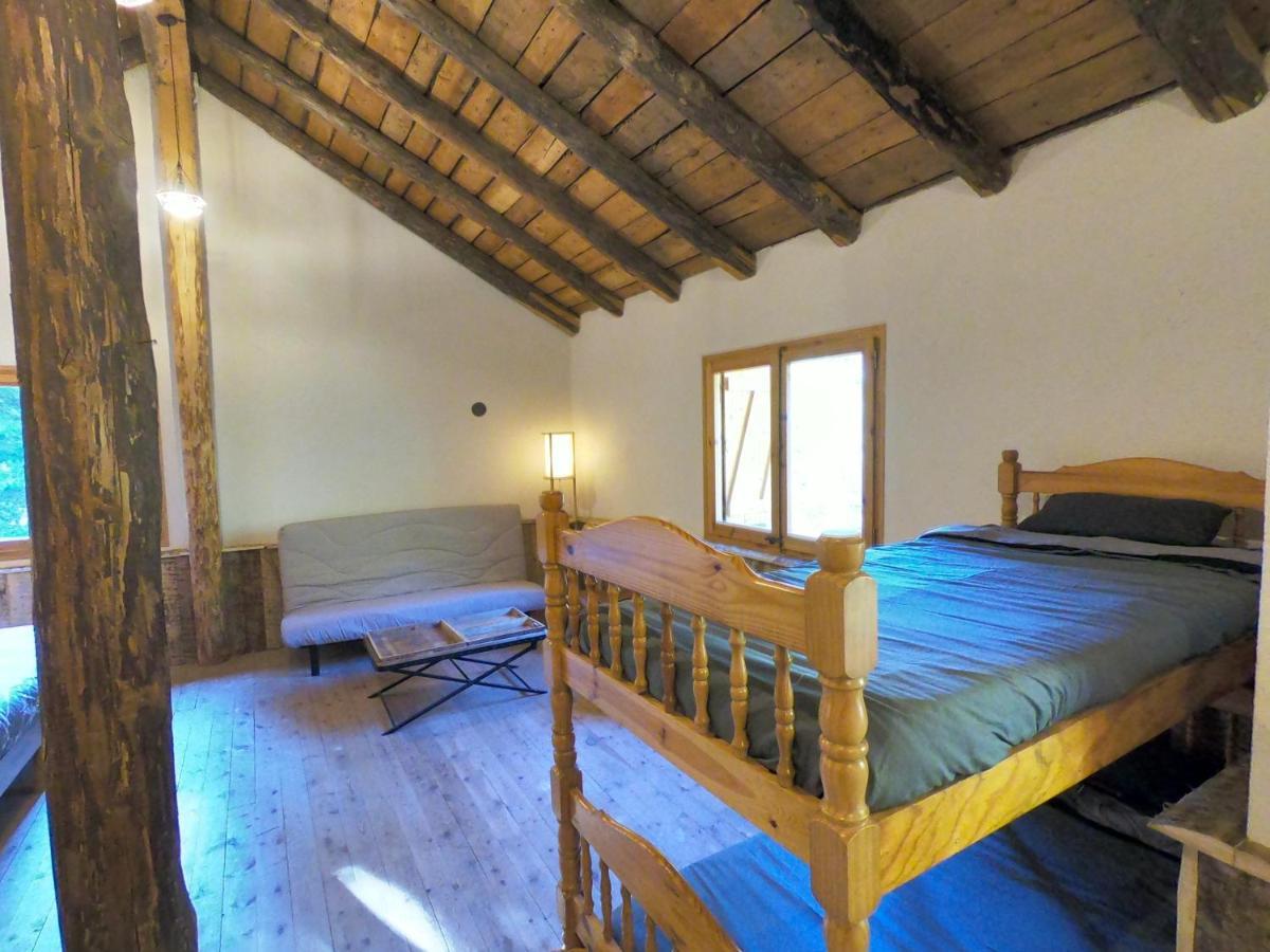 Bordes Pirineu, Pintor Areu Екстер'єр фото