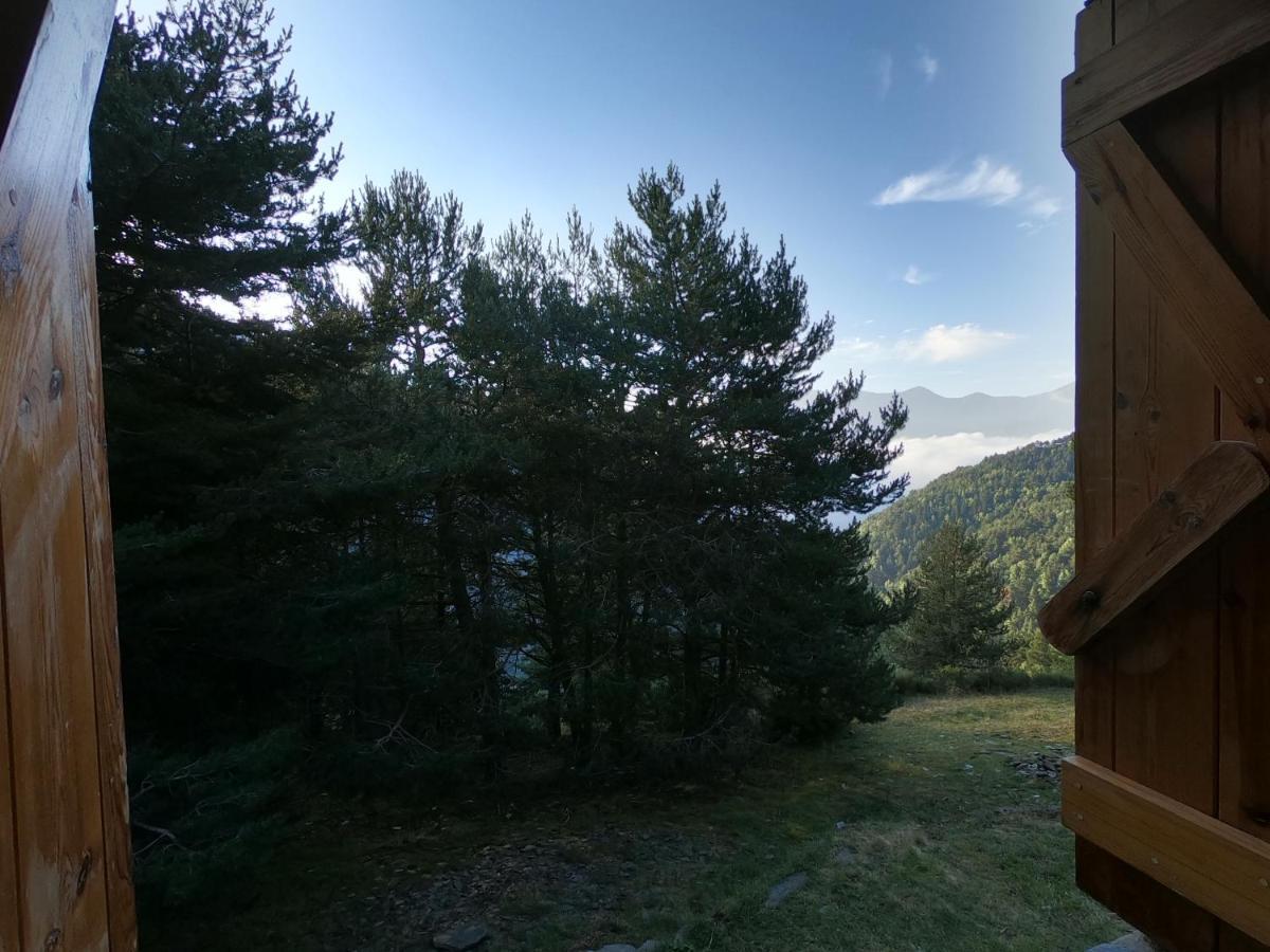 Bordes Pirineu, Pintor Areu Екстер'єр фото