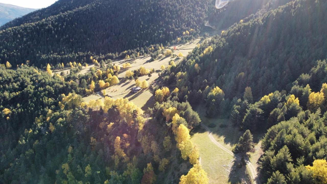 Bordes Pirineu, Pintor Areu Екстер'єр фото